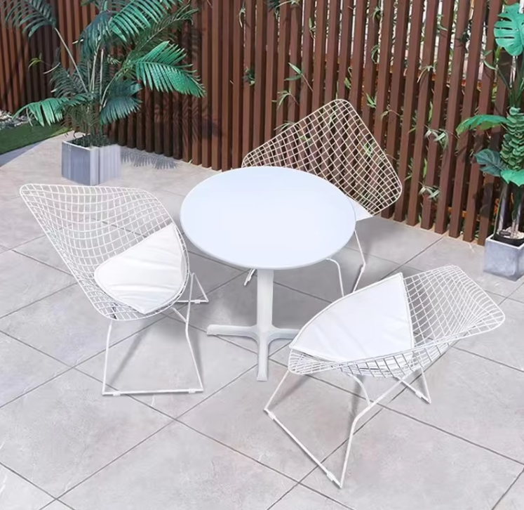 Patio Chairs And Tables